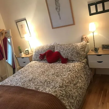 Bright Balham Apartment